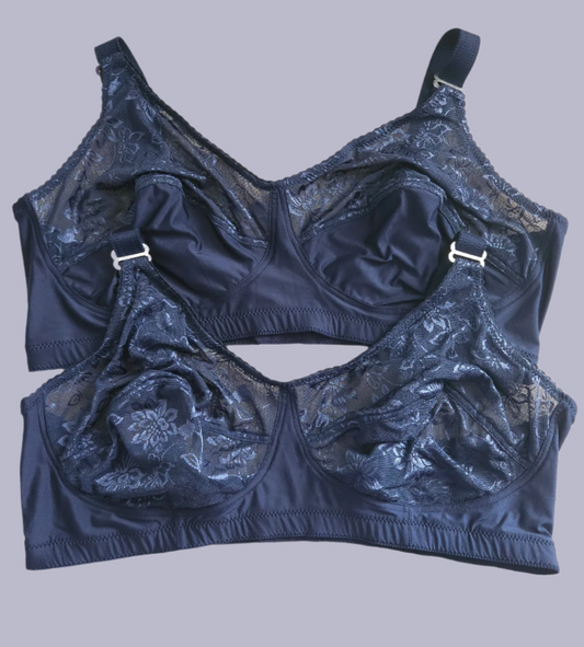 La Plantureuse Leisure Bras in color Navy